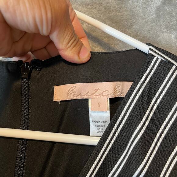 Hutch Indira Asymmetrical Striped V-Neck Wrap Dress Size Small Black & White - Picture 8 of 8